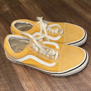 Vans Old Skool Yellow size‎ 8.5 women’s/ 7 men’s
